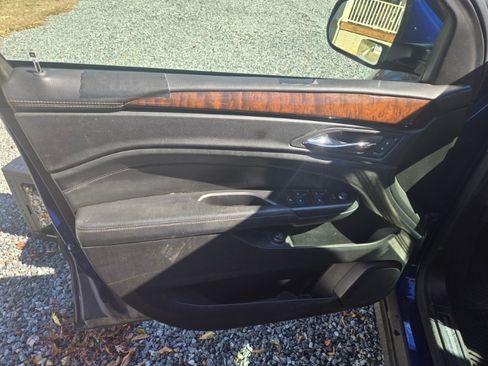 Used 2012 Cadillac SRX Premium image 13