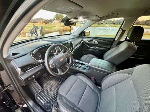 Used 2019 Chevrolet Traverse LS image 10