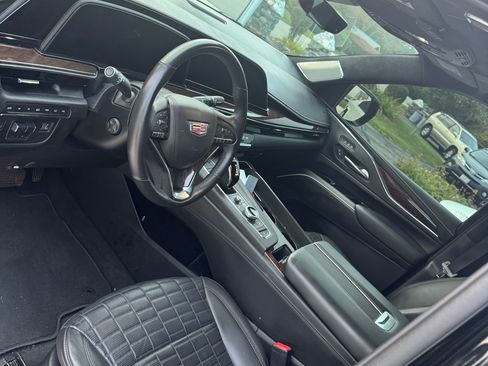 Used 2023 Cadillac Escalade Sport Platinum image 5
