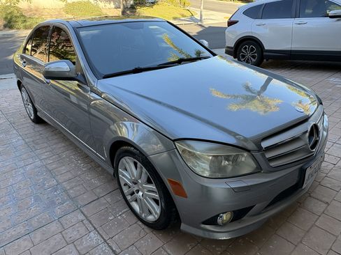 Used 2009 Mercedes-Benz C 300 Sedan image 4