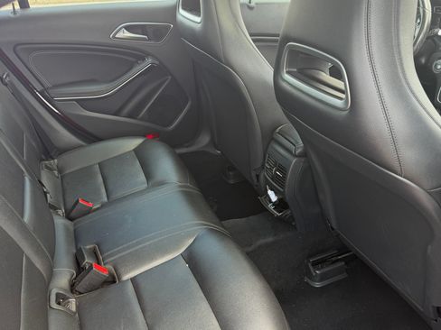 Used 2015 Mercedes-Benz CLA 250 4MATIC image 13