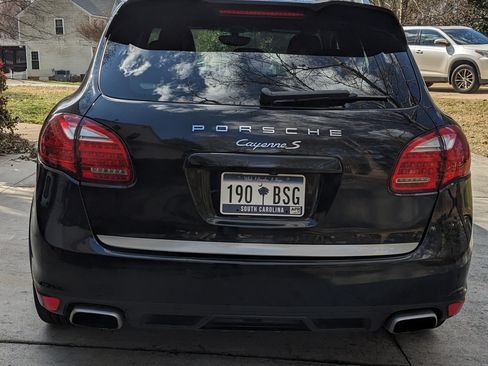 Used 2014 Porsche Cayenne S image 6