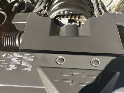 Used 2018 Chevrolet Silverado 1500 LT w/ All Star Edition image 13