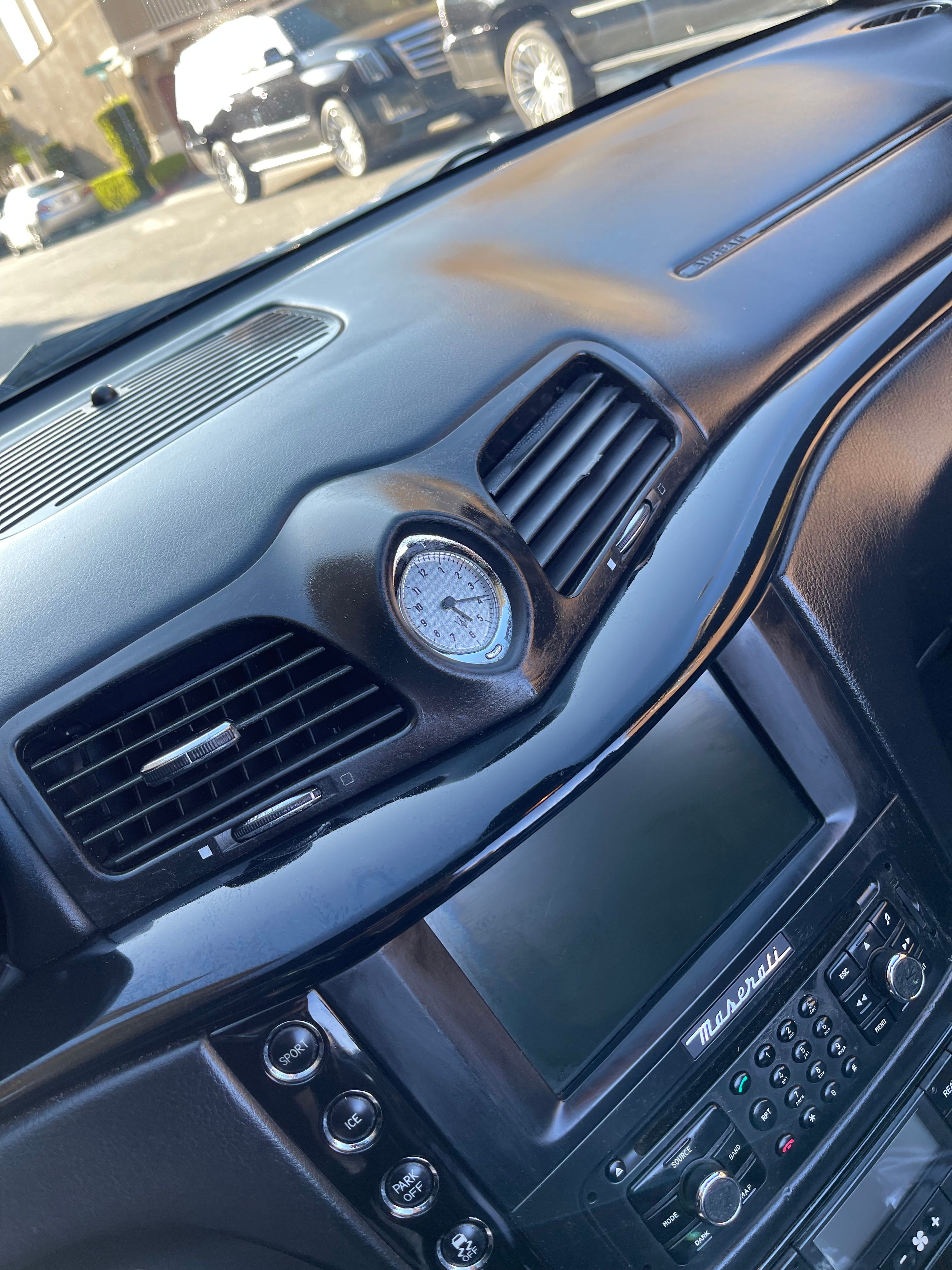 Used 2012 Maserati GranTurismo Convertible RWD image 19