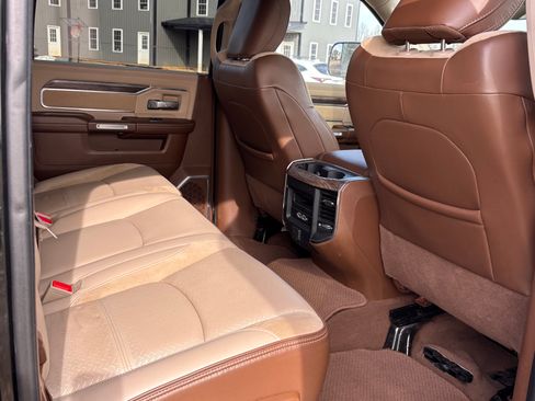 Used 2019 RAM 2500 Laramie image 6