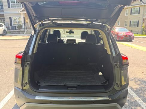 Used 2021 Nissan Rogue SL AWD/4WD image 2