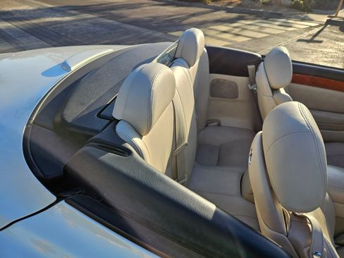 Used 2006 Lexus SC 430 Convertible image 8