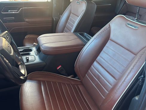 Used 2024 GMC Sierra 1500 Denali Ultimate image 11