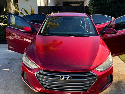 Used 2018 Hyundai Elantra Limited image 14