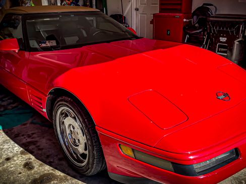 Used 1992 Chevrolet Corvette Convertible image 1