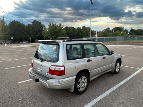 Used 2001 Subaru Forester S AWD/4WD image 5