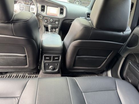 Used 2014 Dodge Charger R/T RWD image 12