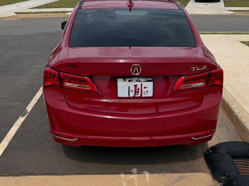 Used 2019 Acura TLX FWD image 5