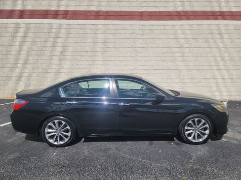 Used 2014 Honda Accord Sport image 2