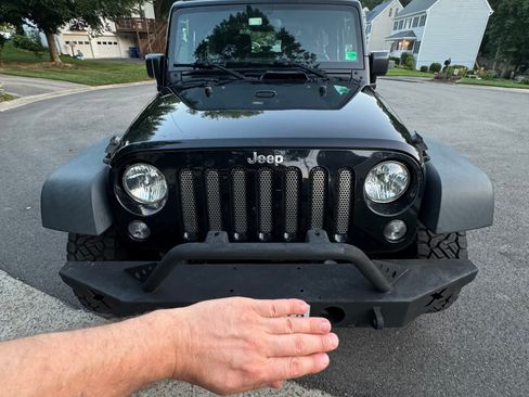 Used 2016 Jeep Wrangler Sport w/ Quick Order Package 23S AWD/4WD image 9