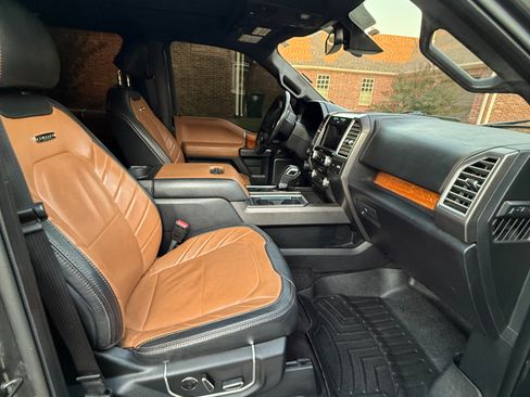 Used 2016 Ford F150 Limited w/ Trailer Tow Package image 5