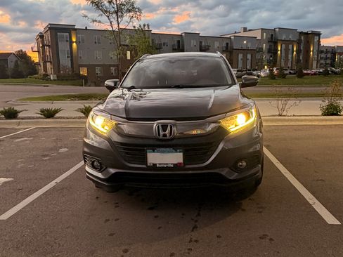 Used 2019 Honda HR-V EX image 10