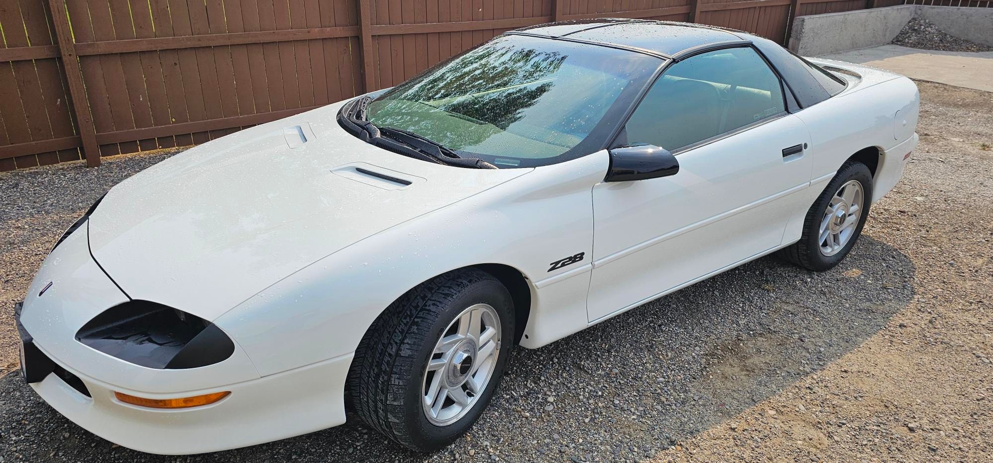 Used 1996 Chevrolet Camaro Z28 RWD image 1