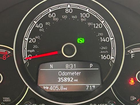 Used 2017 Volkswagen Beetle 1.8T S FWD image 11