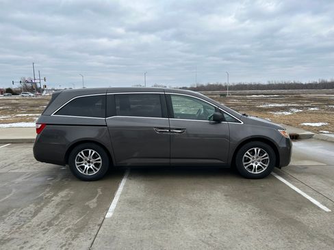 Used 2012 Honda Odyssey EX-L image 2