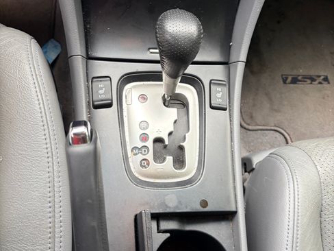 Used 2007 Acura TSX w/ Navigation FWD image 6