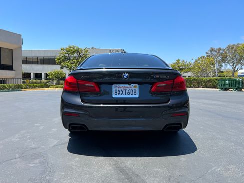 Used 2018 BMW M550i xDrive w/ Driving Assistance Package image 8