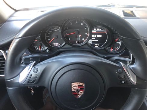 Used 2012 Porsche Panamera image 4