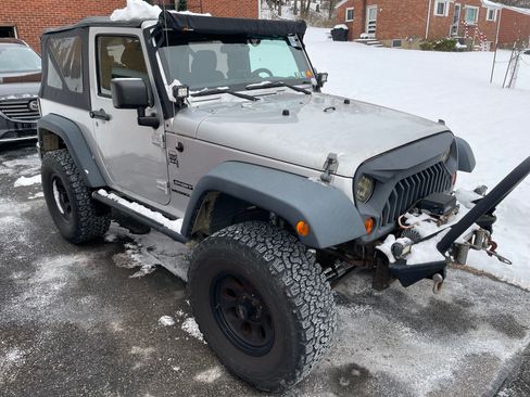 Used 2012 Jeep Wrangler Sport image 5