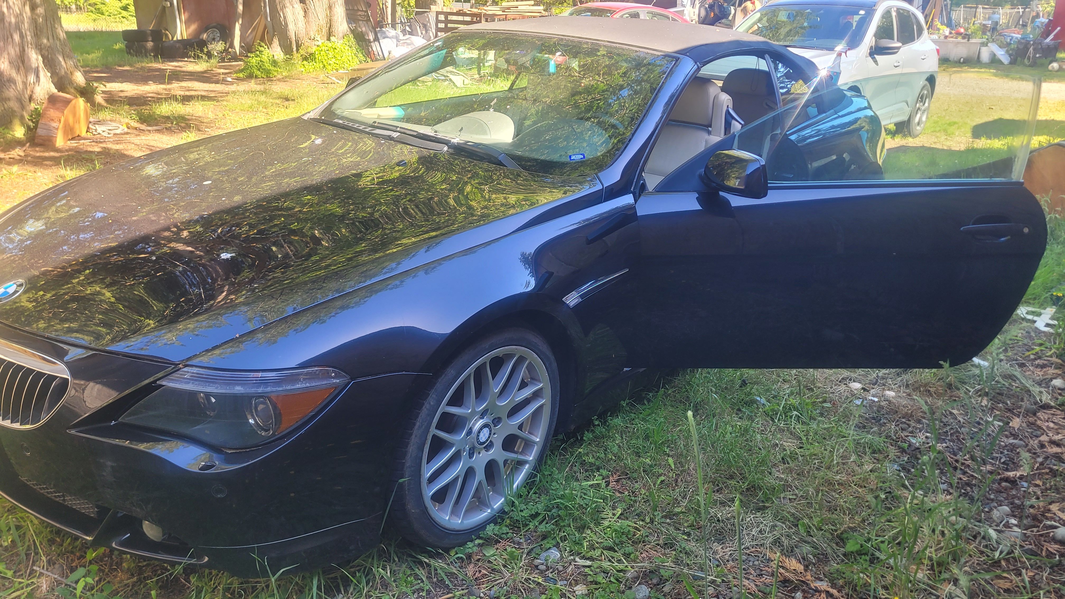 Used 2004 BMW 645Ci Convertible RWD image 2