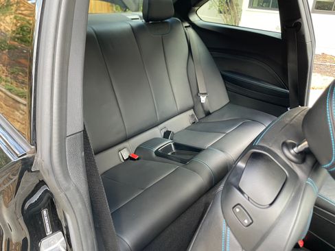 Used 2018 BMW M2 image 12