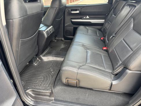 Used 2014 Toyota Tundra SR5 w/ SR5 Upgrade Package image 11