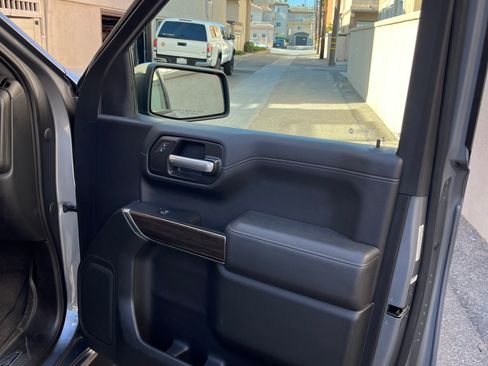 Used 2020 Chevrolet Silverado 1500 LT w/ Trailering Package image 14