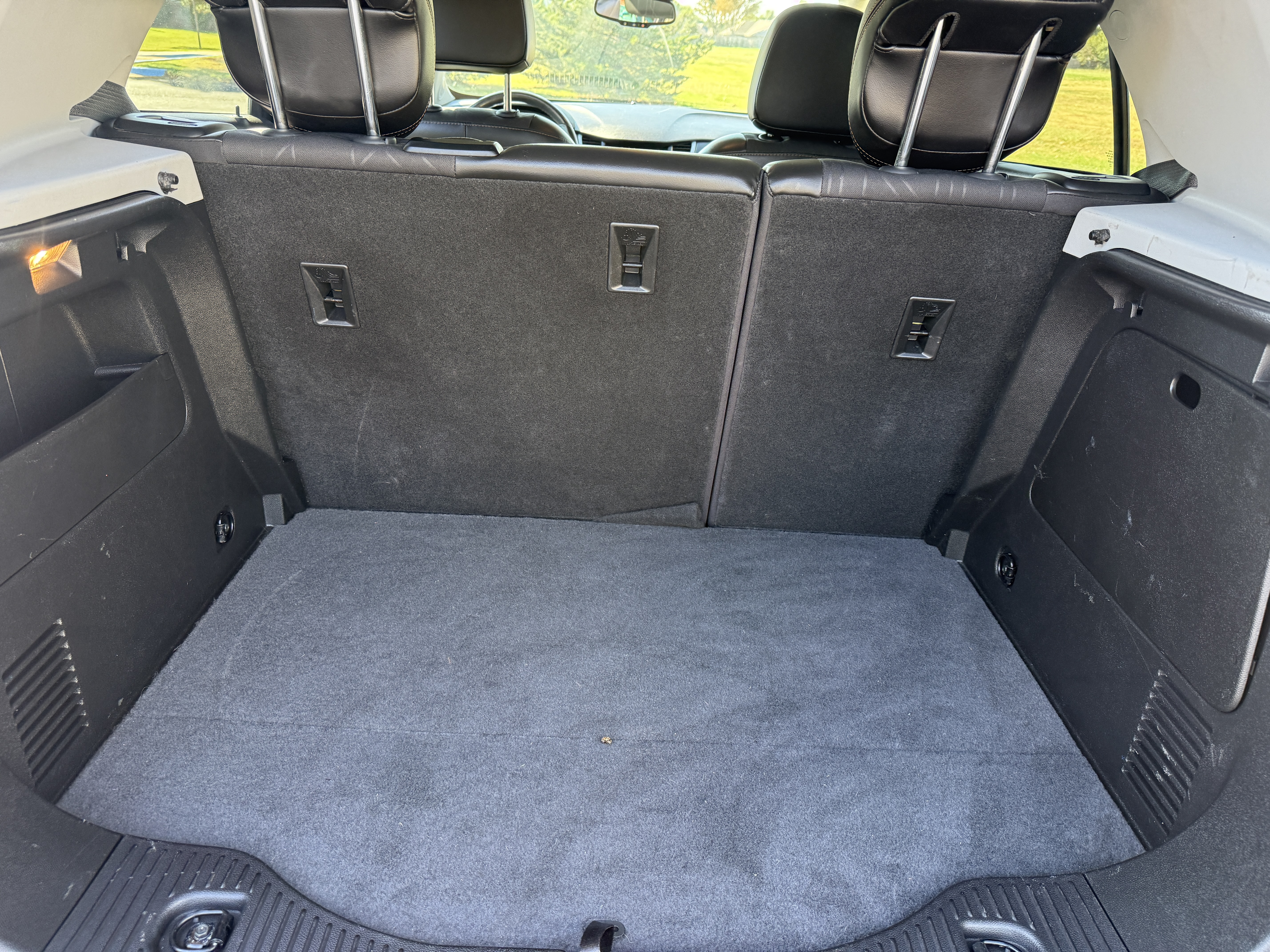 Used 2019 Chevrolet Trax LT w/ LT Convenience Package FWD image 13