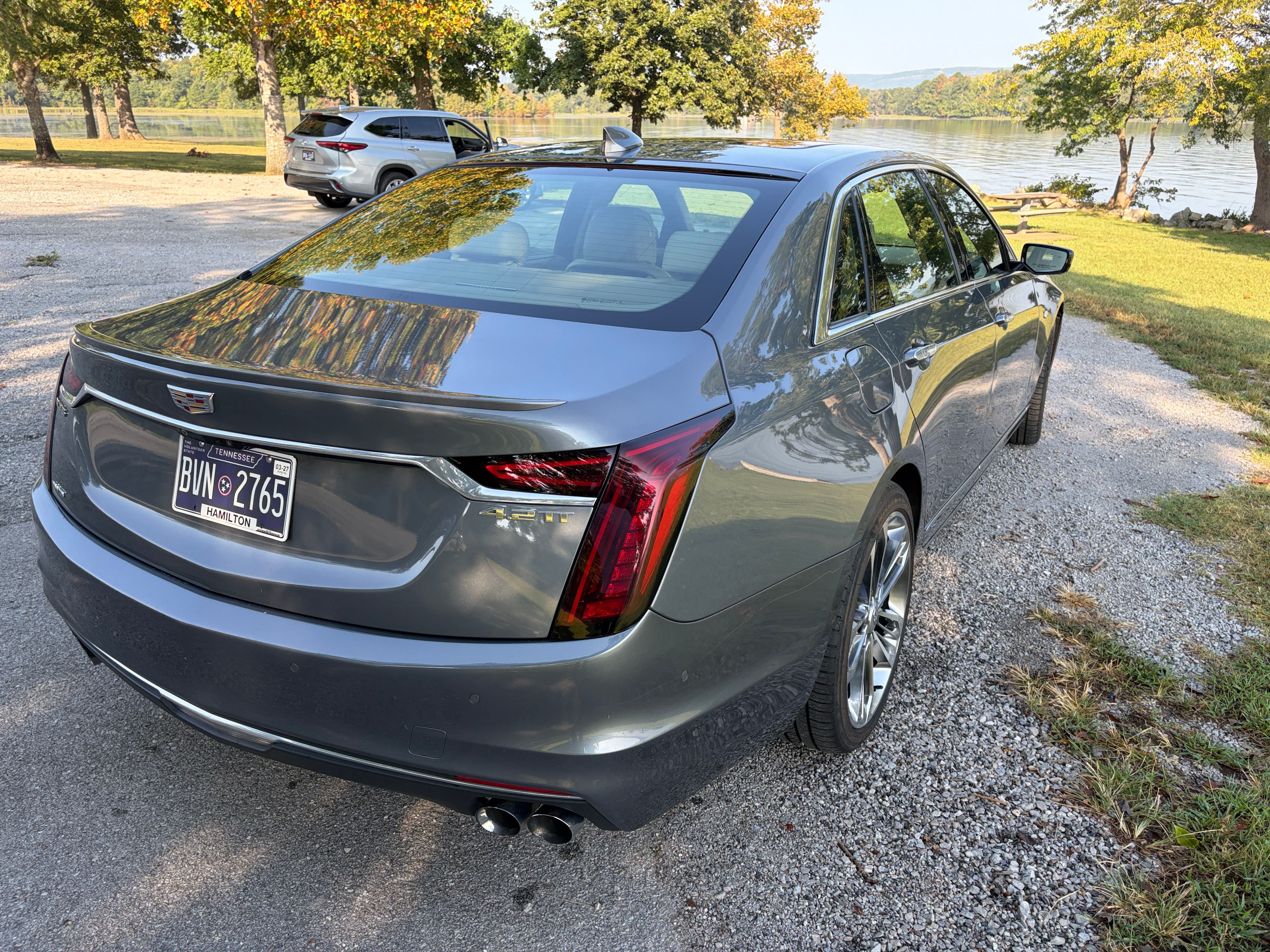 Used 2019 Cadillac CT6 Platinum w/ LPO, Exterior Accent Package AWD/4WD image 6