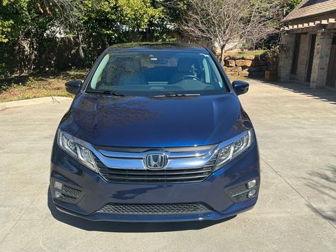 Used 2020 Honda Odyssey EX-L image 2