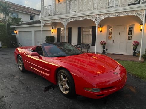 Used 2000 Chevrolet Corvette Convertible 2D w/ Memory Pkg image 22
