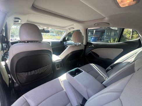 Used 2013 Kia Optima SX w/ Limited Pkg image 13