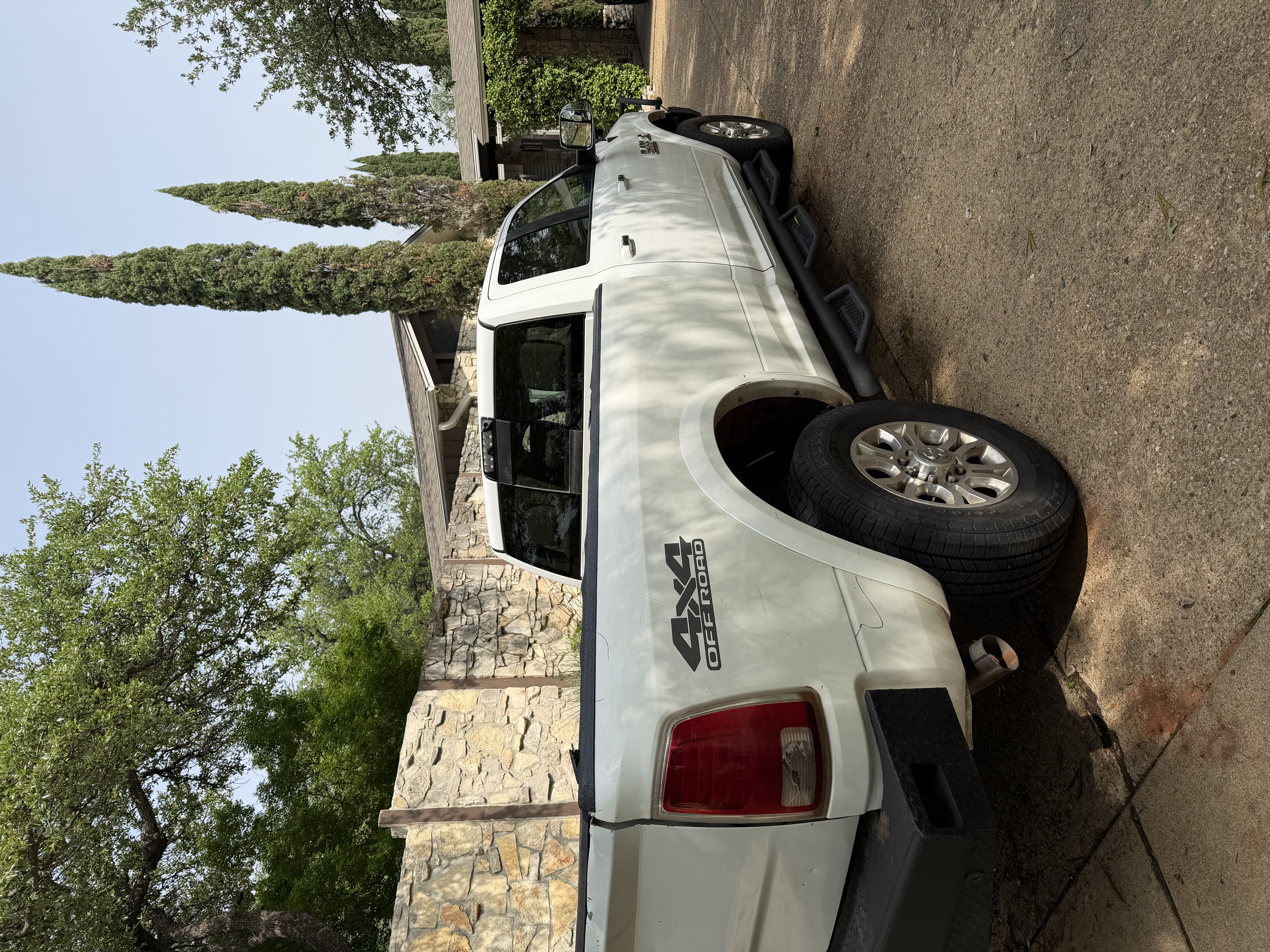 Used 2018 RAM 2500 Laramie w/ Off Road Package AWD/4WD image 14