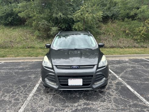 Used 2016 Ford Escape SE w/ Equipment Group 201A AWD/4WD image 2