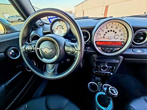 Used 2013 MINI Cooper S image 1