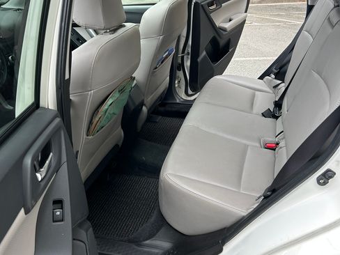 Used 2016 Subaru Forester 2.5i Limited w/ Popular Package #2 image 12