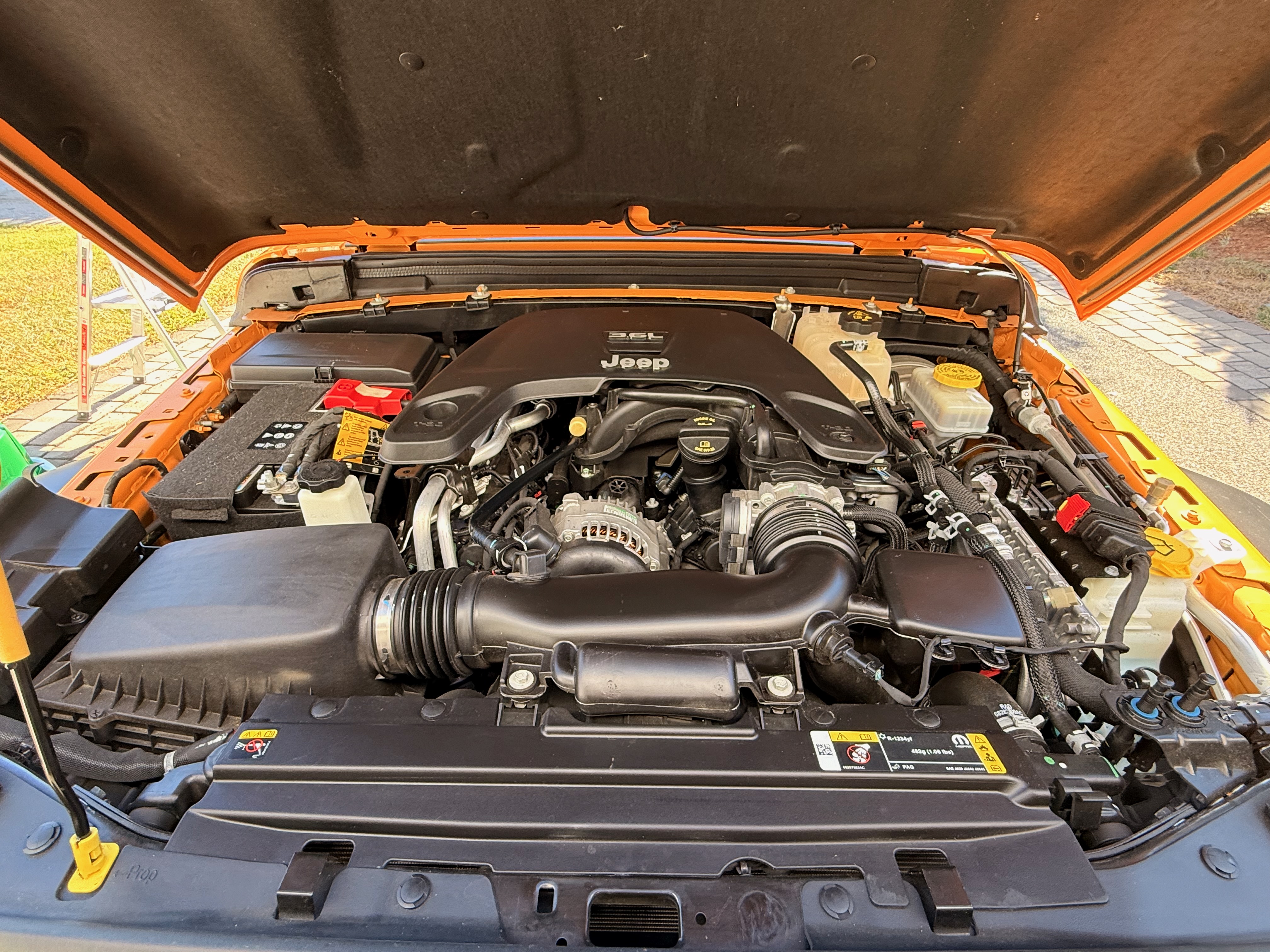 Used 2021 Jeep Wrangler Sport AWD/4WD image 31