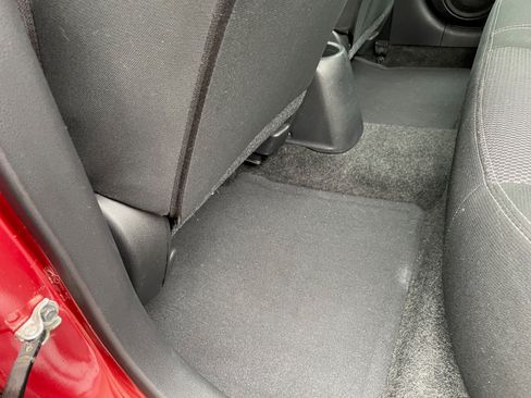 Used 2018 Nissan Versa SV image 27
