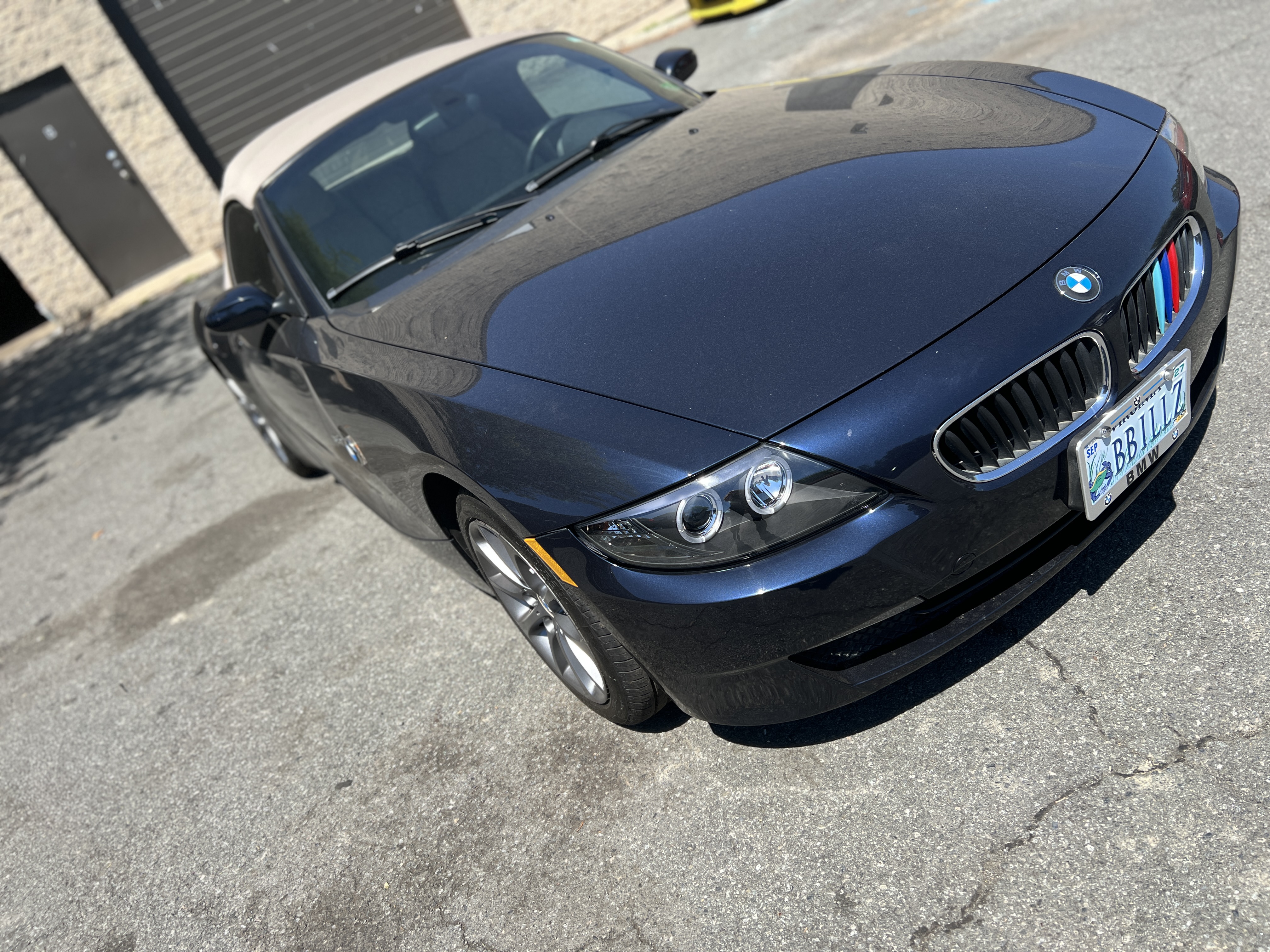Used 2007 BMW Z4 3.0i RWD image 1