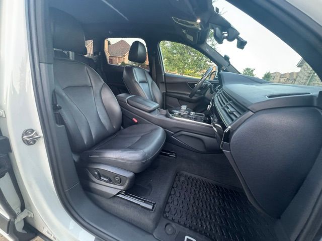 Used 2019 Audi Q7 3.0T Prestige AWD/4WD image 9