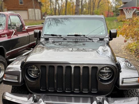 Used 2021 Jeep Wrangler Unlimited Sahara image 12