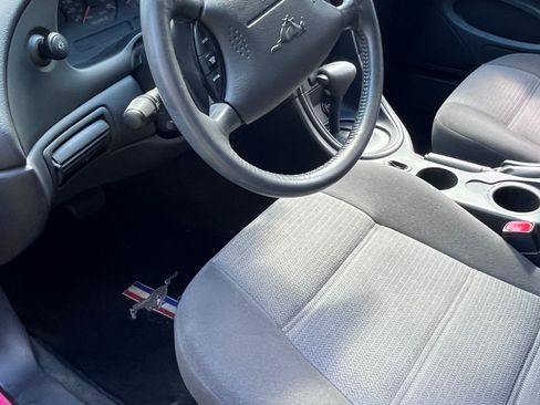 Used 2001 Ford Mustang Coupe RWD image 11