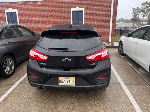 Used 2019 Chevrolet Cruze LT w/ Convenience Package FWD image 5