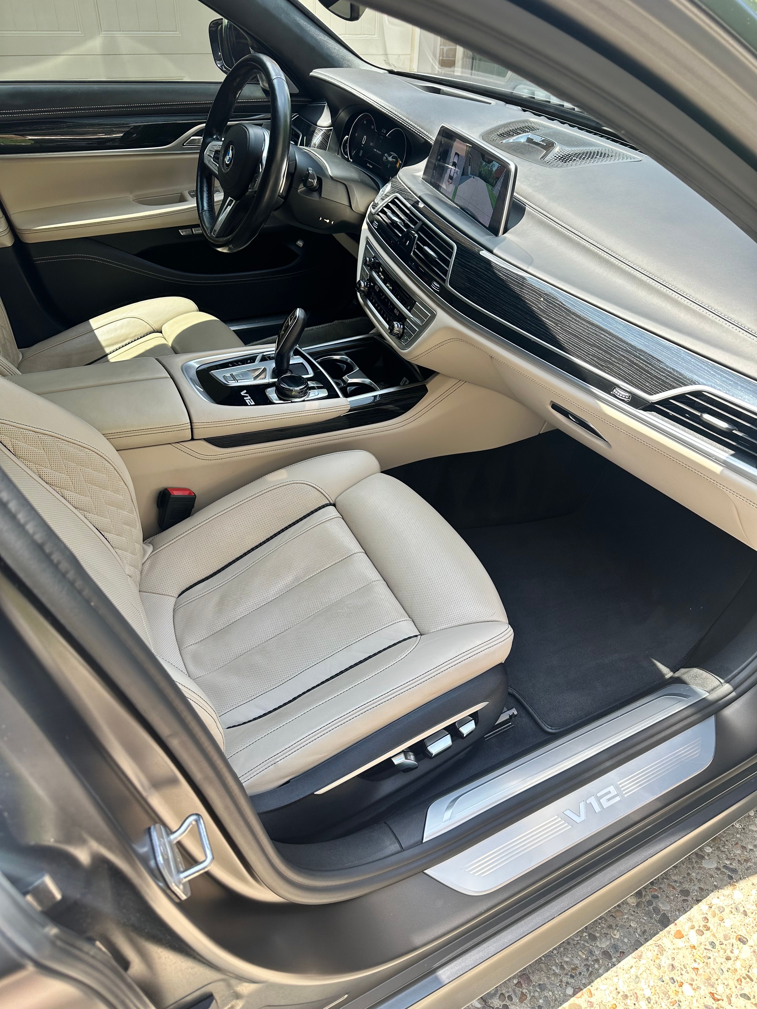 Used 2017 BMW M760i xDrive AWD/4WD image 18