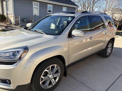 Used 2015 GMC Acadia SLT w/ Open Road Package image 2